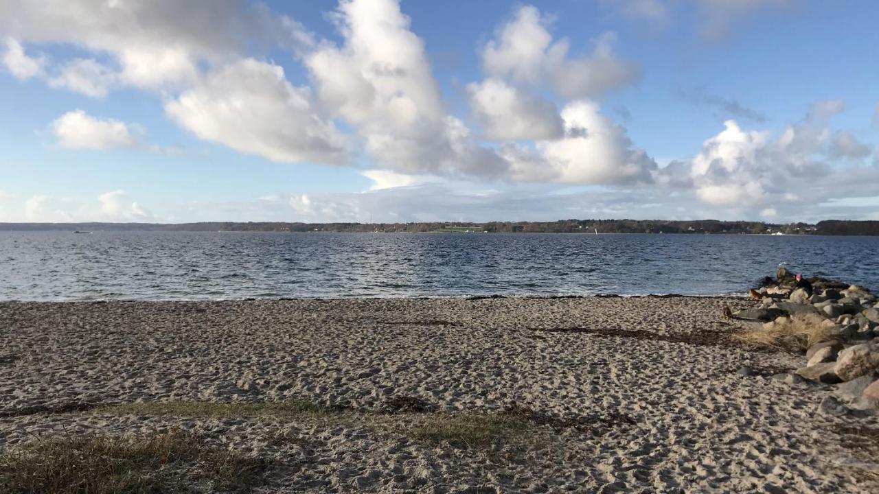 Strandblick Mit Strandkorb & Fahrraedern Glücksburg Exteriér fotografie