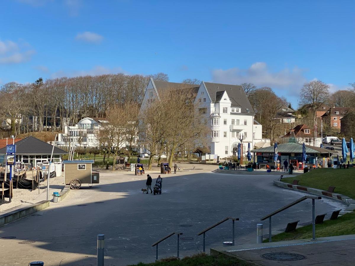 Strandblick Mit Strandkorb & Fahrraedern Glücksburg Exteriér fotografie
